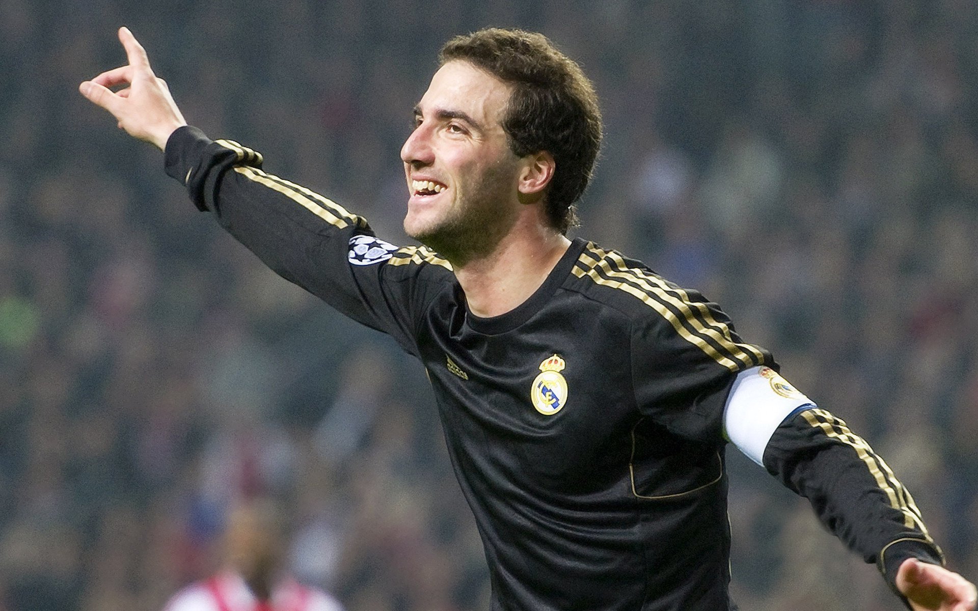 中国足球：预选赛连战连捷，冲击世界杯！，中国足球预选赛世界杯直播频道